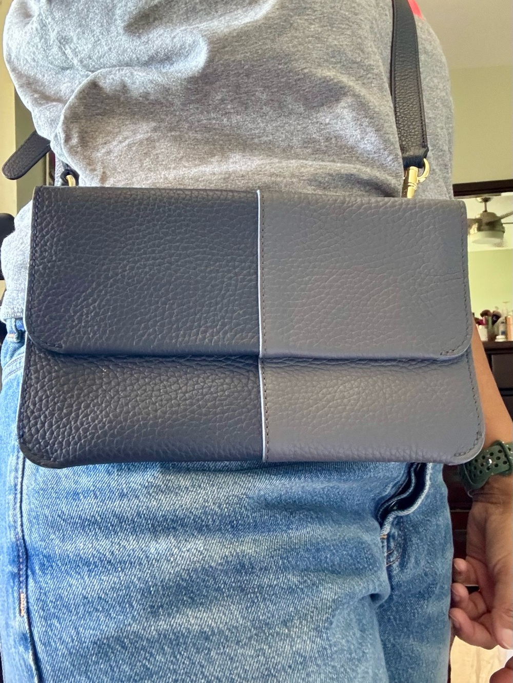 Cuyana - Crossbody Purse in Two-Toned- Navy and Gray